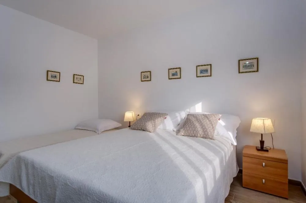 Apartments Josipa Mali Lošinj